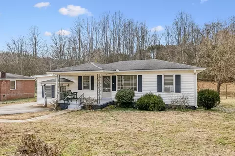 25 Lock Seven Ln, Carthage, TN 37030