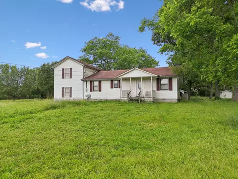 8076 Newtown Rd, Rockvale, TN 37153