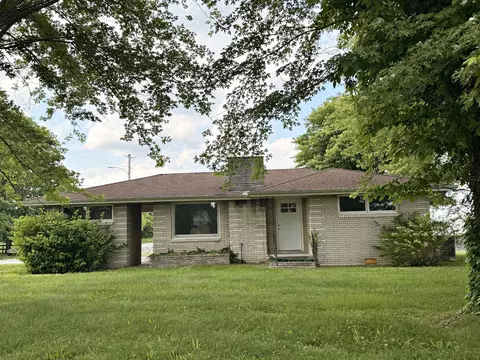 205 Donoho Ave, Lafayette, TN 37083