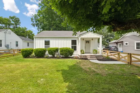 424 Green Acres Dr, Franklin, TN 37064