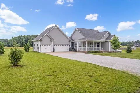 401 Hancock Ln, Tullahoma, TN 37388