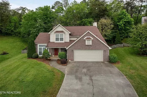 8707 Brucewood Ln, Knoxville, TN 37923