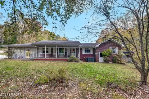 112 Montcrest Dr, Harriman, TN 37748