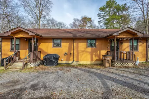 315 Old Lake Rd, Tunnel Hill, GA 30755