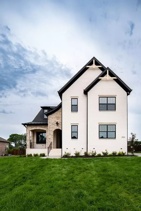 2919 Carisbrooke Dr, Mount Juliet, TN 37122