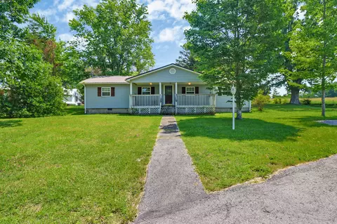 1729 Roslin Rd, Jamestown, TN 38556