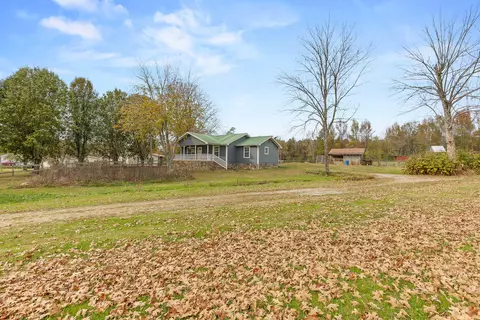36 Fletcher Rd, Tunnel Hill, GA 30755