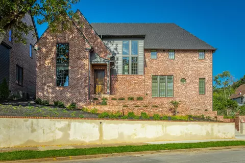 911 Elinor St, Chattanooga, TN 37405