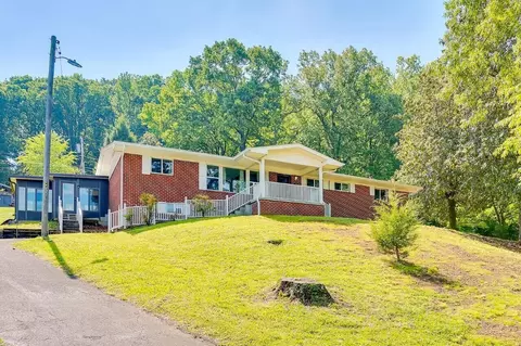 2906 Westside Dr, Chattanooga, TN 37404