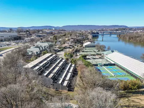 120 Douglas St #A6, Chattanooga, TN 37403