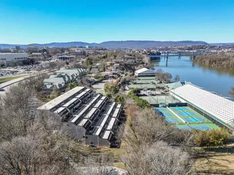 120 Douglas St #A6, Chattanooga, TN 37403