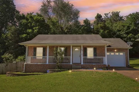 966 Russet Dr, Clarksville, TN 37040