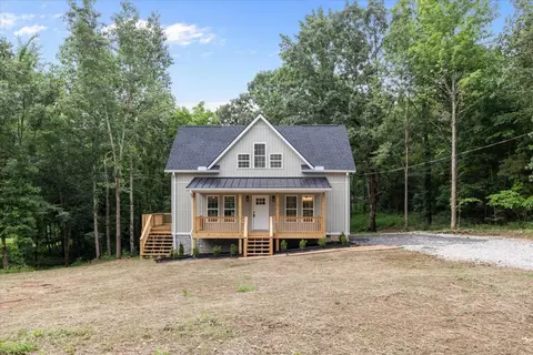 1014 Promise Land Rd, Charlotte, TN 37036