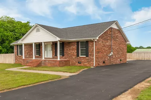 1664 Fishing Ford Rd, Belfast, TN 37019
