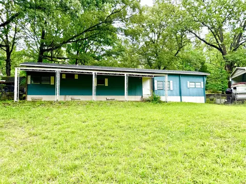225 Kirks Trading Post Rd, Buchanan, TN 38222