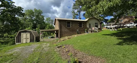 10172 W Oak Dr, Bon Aqua, TN 37025