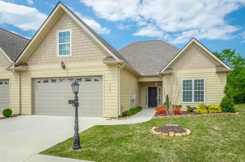 987 Jackson Mill Dr, Hixson, TN 37343