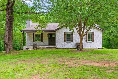 3270 Lylewood Rd, Woodlawn, TN 37191