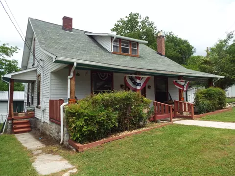 165 E Main St, Alexandria, TN 37012