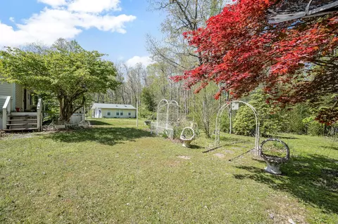 Exterior - 48 Enfield Dr, Beechgrove, TN 37018 photo 5 of 7