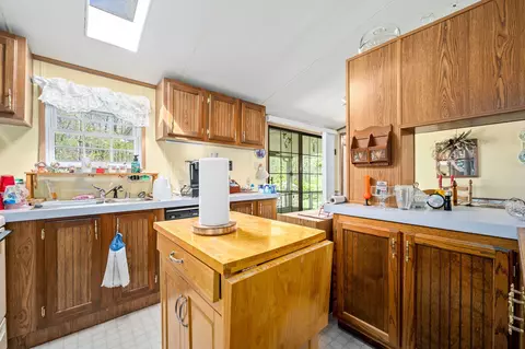 Kitchen - 48 Enfield Dr, Beechgrove, TN 37018 photo 1 of 1