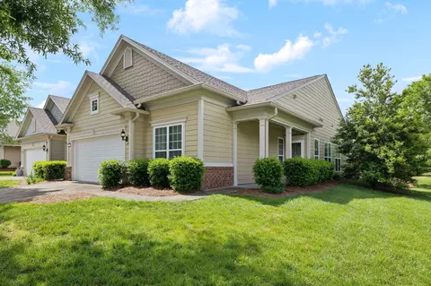 147 Old Towne Dr, Mount Juliet, TN 37122
