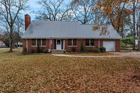 602 Cove Rd, Chickamauga, GA 30707