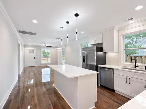 323 College St, Lewisburg, TN 37091