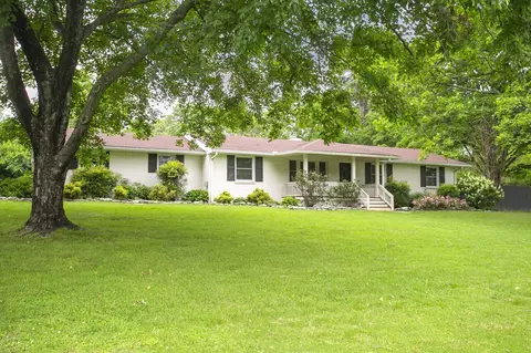 704 Sills Ct, Nashville, TN 37220