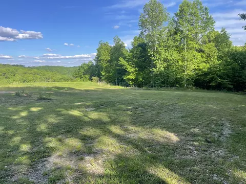 1015 Valencia Ct, Ashland City, TN 37015