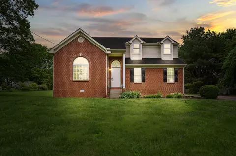 119 Coach Dr, White Bluff, TN 37187
