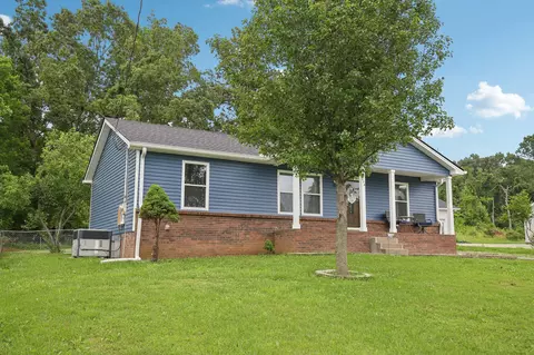 976 Long Beech Dr, Clarksville, TN 37042