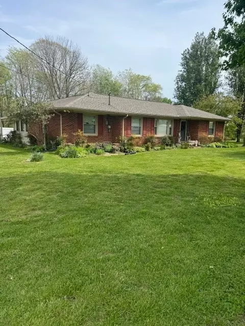 120 Chaffin Rd, Lafayette, TN 37083