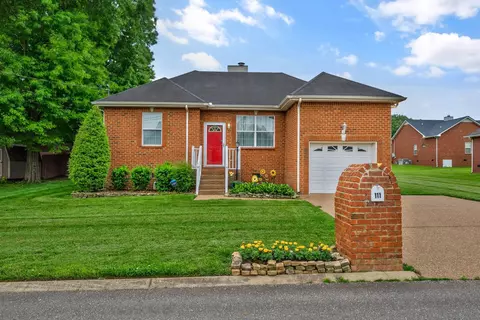 111 Cherokee Dr, White House, TN 37188