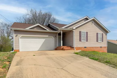 105 Christ St, Fort Oglethorpe, GA 30742