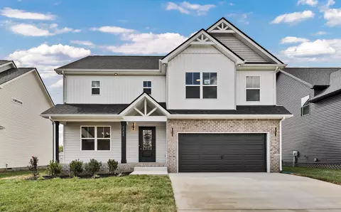 1729 Heritage Dr, Clarksville, TN 37043