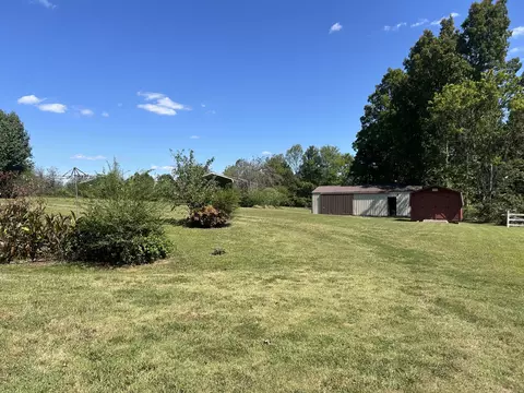 Exterior - 236 Beartown Rd, Loretto, TN 38469 photo 4 of 13