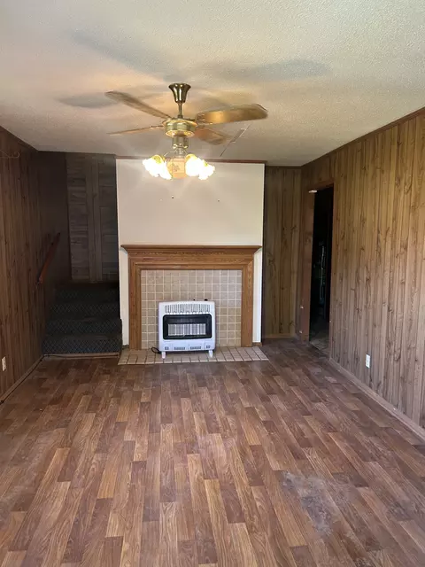 Living - 236 Beartown Rd, Loretto, TN 38469 photo 2 of 2