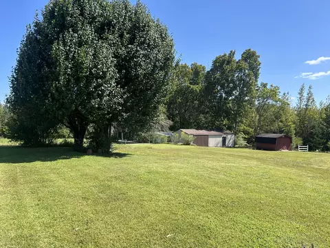 Exterior - 236 Beartown Rd, Loretto, TN 38469 photo 8 of 13