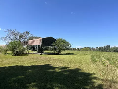 Exterior - 236 Beartown Rd, Loretto, TN 38469 photo 7 of 13