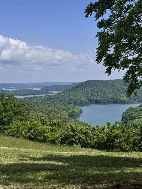 26 Rockfish Rd # C, Hilham, TN 38568