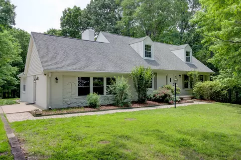 339 Thompson Ln, Clarksville, TN 37040