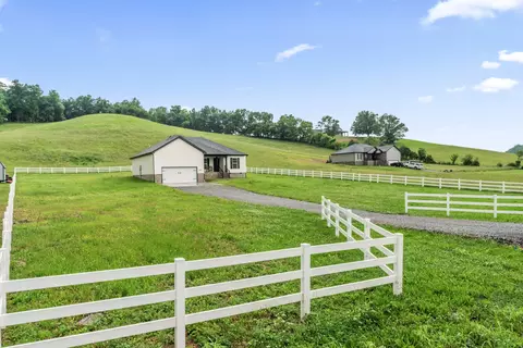 180 John Brinkley Rd, Shelbyville, TN 37160