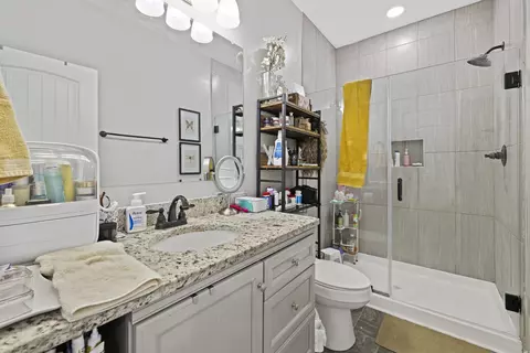 Bath - 103 Lockhart St, Dickson, TN 37055 photo 1 of 2