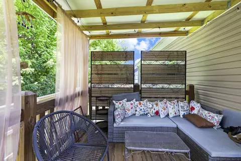 Exterior - 103 Lockhart St, Dickson, TN 37055 photo 7 of 12