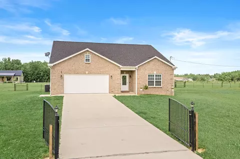 1130 Ferrells Loop Rd, Beechgrove, TN 37018