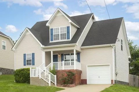 7814 Rainey Dr, Antioch, TN 37013