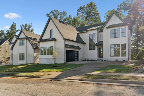 840 Summit Oaks Ct, Nashville, TN 37221