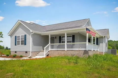 7803 Monterey Hwy, Sparta, TN 38583