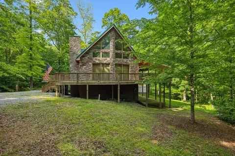 47 Powerhouse Rd, Charlotte, TN 37036